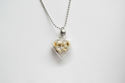 Glass Heart Dried Daisy Necklace