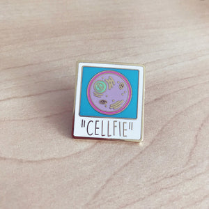 "Cellfie" Pin
